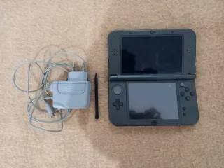 Nintendo 3DS XL Edición Monster Hunter 4