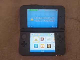 Nintendo 3DS XL Edición Monster Hunter 4