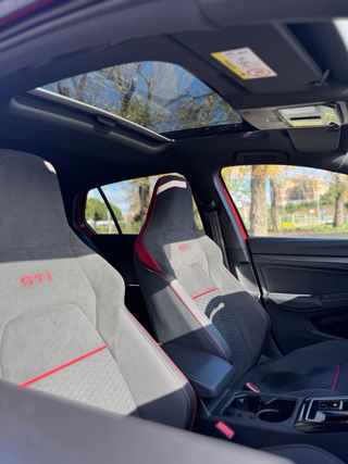 Volkswagen Golf 8.5 2025 AKRA TECHO HARMANKARDON