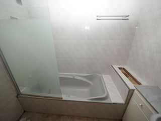 Casa adosada en venta en Zona Mercat en Rubí