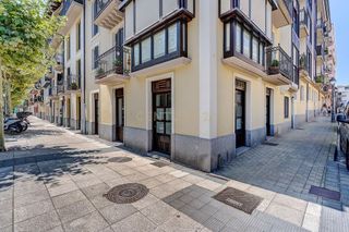 Local comercial en alquiler en Centro - Mendibil - Santiago en Irun