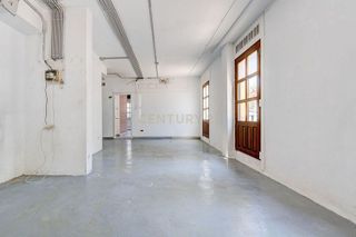 Local comercial en alquiler en Centro - Mendibil - Santiago en Irun