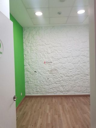 Local comercial en alquiler en Puerto Chico en Santander