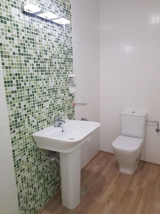 Local comercial en alquiler en Puerto Chico en Santander