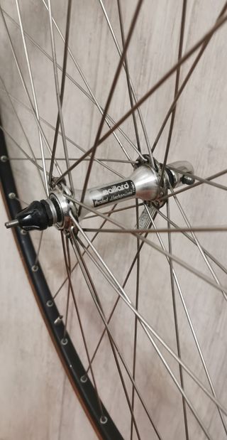 Rueda Delantera Clásica Sach 700