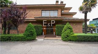 Oficina en alquiler en La Florida - El Plantío en Madrid