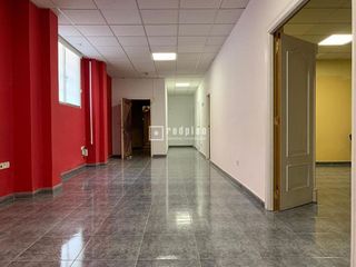 Local comercial en alquiler en Trinitat en Valencia