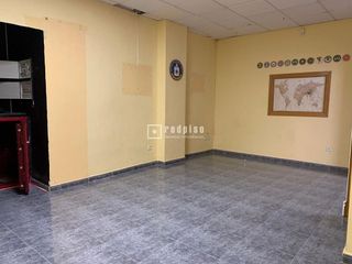 Local comercial en alquiler en Trinitat en Valencia
