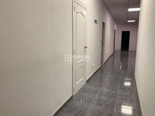 Local comercial en alquiler en Trinitat en Valencia