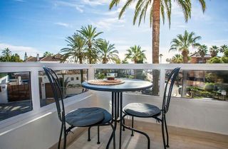 Piso en alquiler en Elviria en Marbella