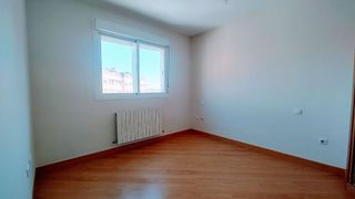 Piso en alquiler en El Puerto en Coslada