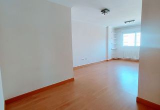 Piso en alquiler en El Puerto en Coslada