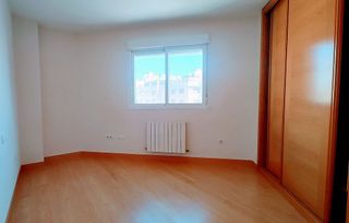 Piso en alquiler en El Puerto en Coslada