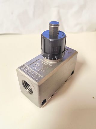 Regolatore di flusso SMC 1/4 gas EAS3500-F02