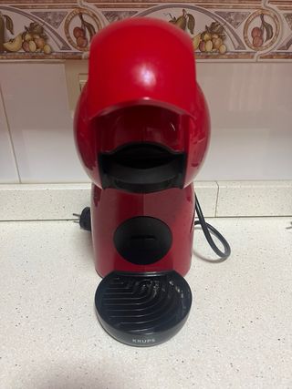 Cafetera Dolce Gusto Roja