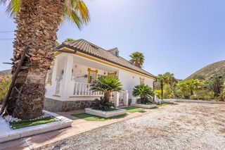 Chalet en venta en Alhaurín el Grande