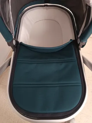 Uppababy Cruz V2 Silla de Paseo + Capazo