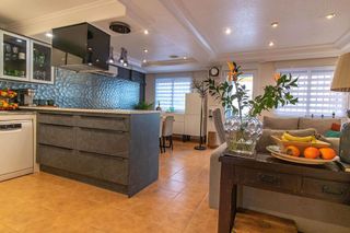 Casa pareada en venta en Playa de los Locos en Torrevieja