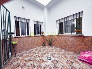 Casa en venta en Álora