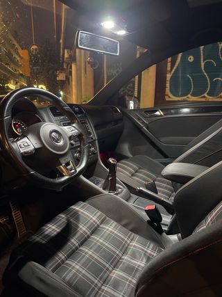 Volkswagen Golf 6 GTI 2011