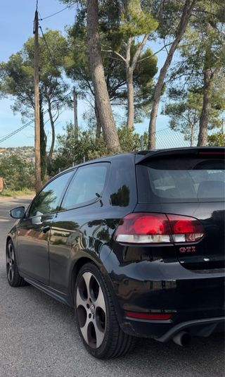 Volkswagen Golf 6 GTI 2011