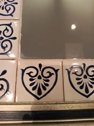 Espejo Marco Cerámica Beige Plata. Socarrat