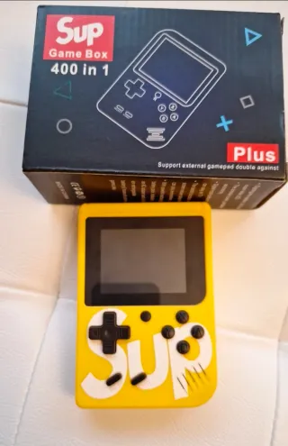 Consola Retro SUP Game Box 400 en 1 Amarilla