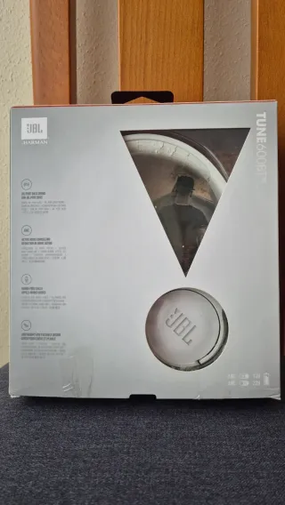 Auriculares JBL Tune 600BTNC Blancos