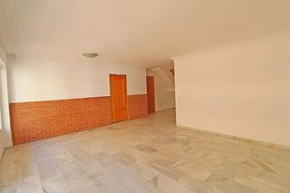 Ático en venta en Playa Bajadilla - Puertos en Marbella