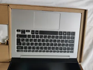 Portátil Galaxy Book2 Go 128/4GB Plateado