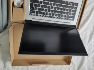 Portátil Galaxy Book2 Go 128/4GB Plateado