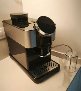 Cafetera Cecotec Cremmaet Spin Nueva