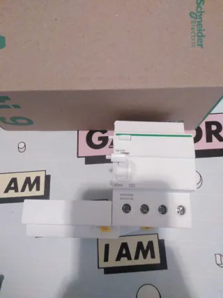 Bloque diferencial 4x40A 300 Vigi IC60 Schneider