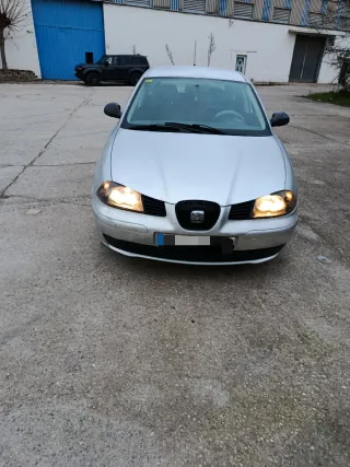 SEAT Ibiza 2004