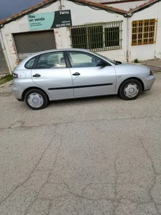 SEAT Ibiza 2004