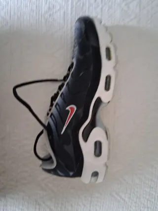 Zapatillas Nike Air Max Plus TN Negras Blancas