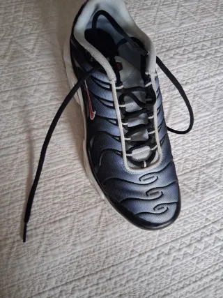 Zapatillas Nike Air Max Plus TN Negras Blancas