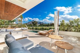 Casa pareada en alquiler en Lomas de Marbella Club - Puente Romano en Marbella