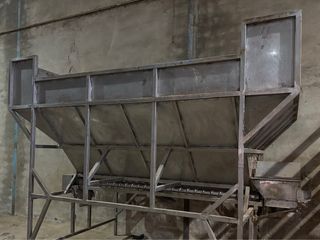 Tolva metálica industrial