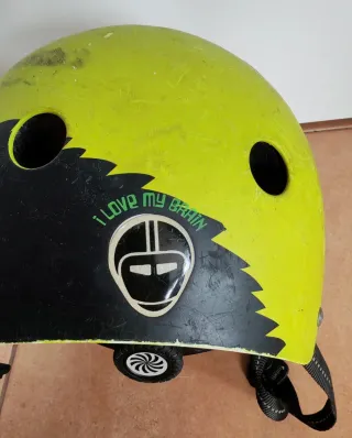 Casco de bici infantil con Bob esponja