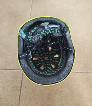 Casco de bici infantil con Bob esponja