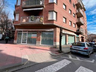 Local comercial en venta en Santa Clara-Caputxins-Hospital en Vic