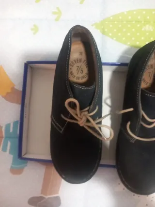 Zapatos infantiles de piel negros