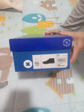 Zapatos infantiles de piel negros