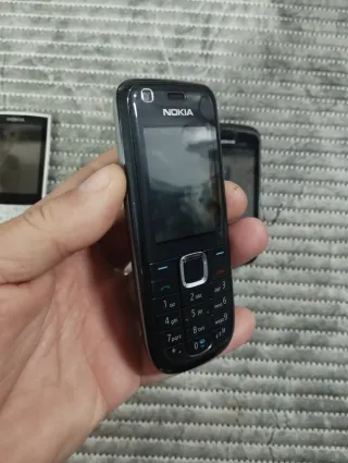 Confezione da 3 cellulari Nokia (Bianco e Nero)