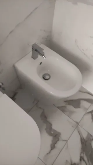 Electricista, Fontanero