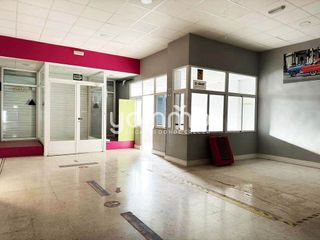 Nave industrial en alquiler en Renfe - Bulevar 1º y 2º Fase en Jaén