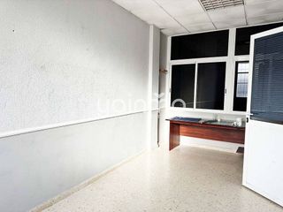 Nave industrial en alquiler en Renfe - Bulevar 1º y 2º Fase en Jaén