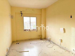 Nave industrial en alquiler en Renfe - Bulevar 1º y 2º Fase en Jaén