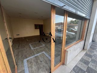 Local comercial en alquiler en Lucena
